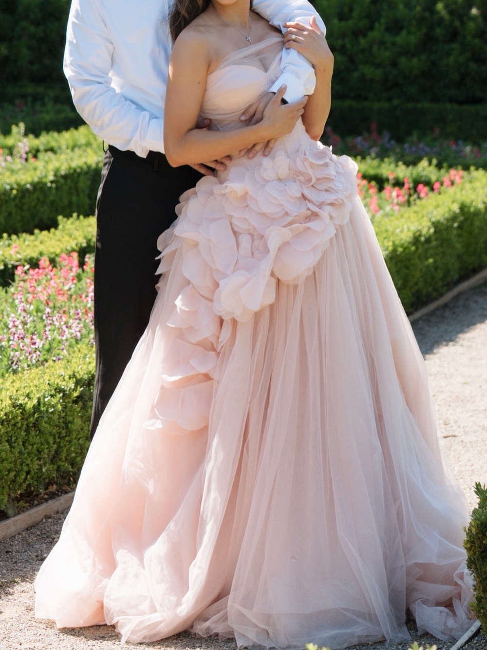White Vera Wang Blush Pink Ruffled Tulle Ball Gown - Picture 1 of 2